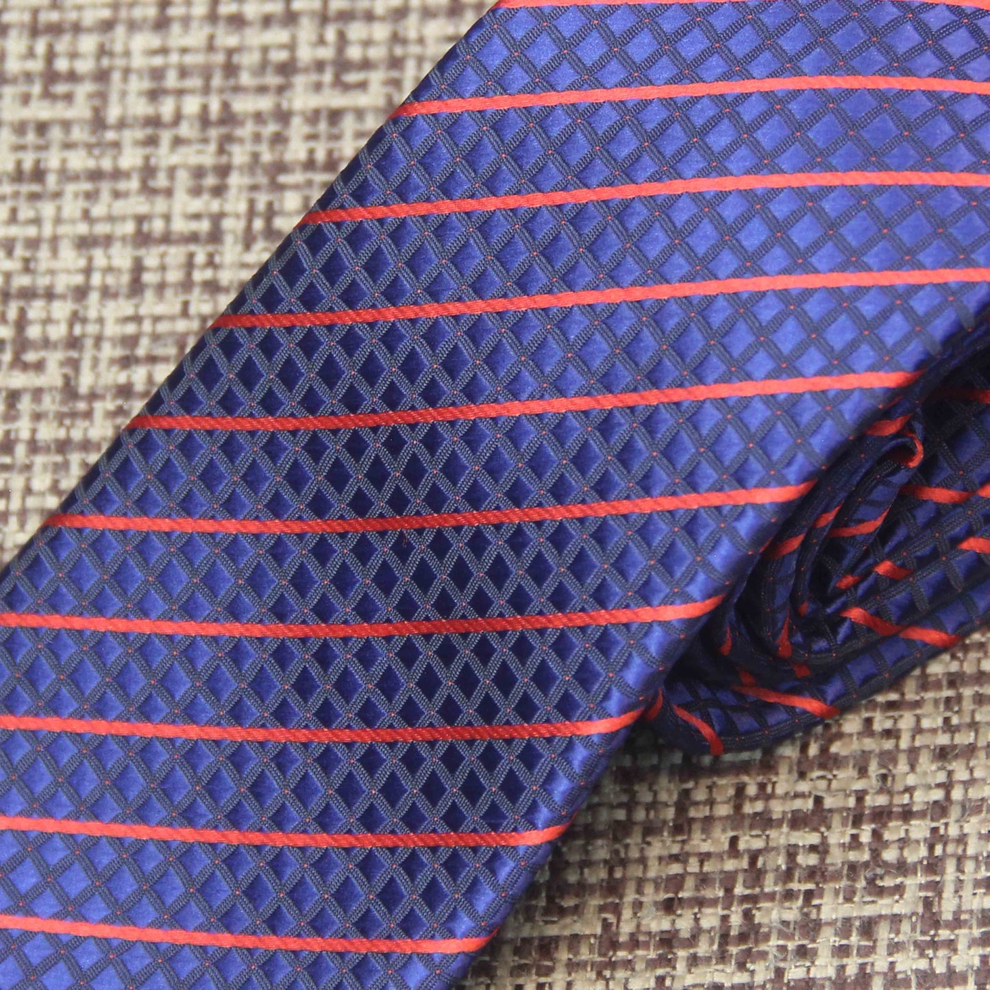 Navy & Red Structured Bar Tie